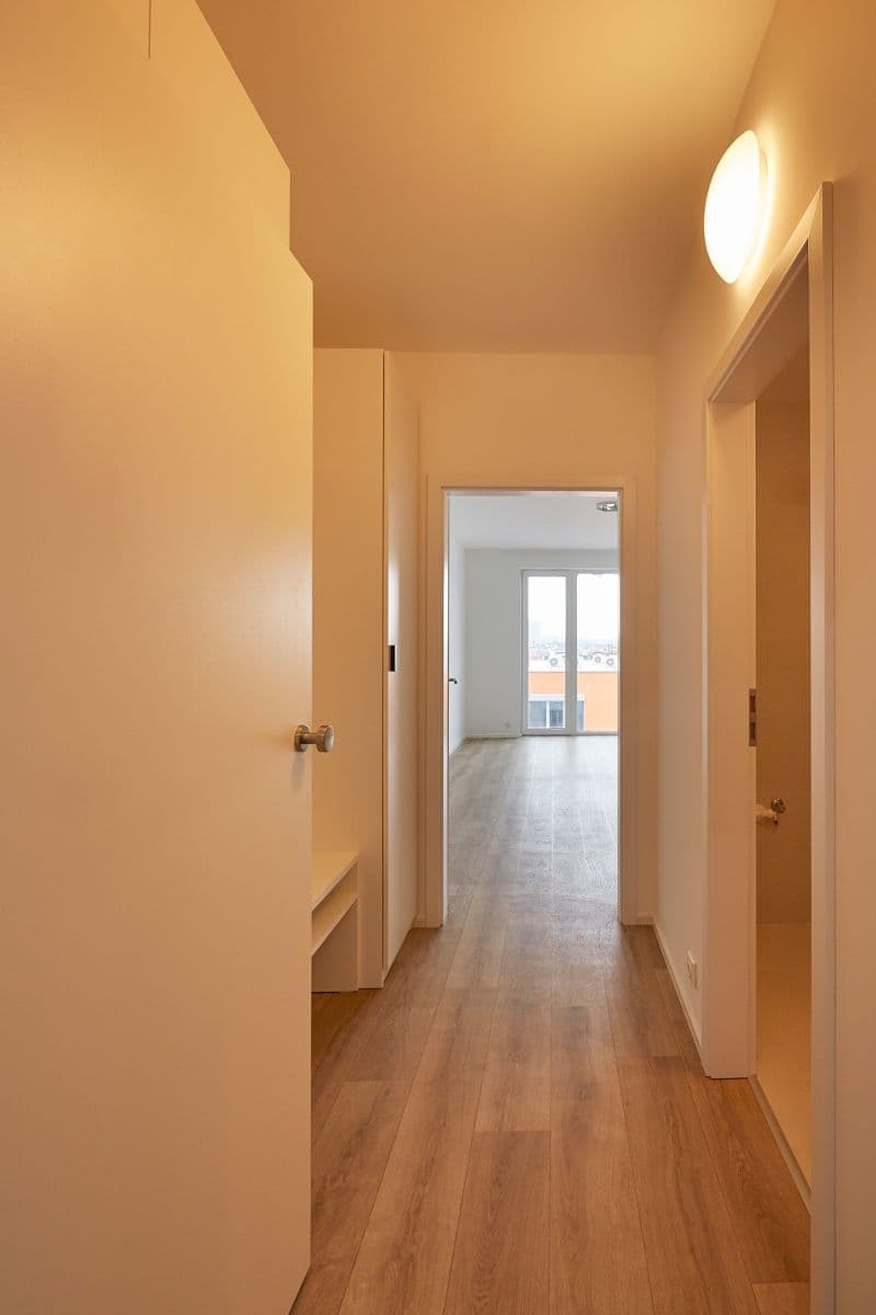 Pronájem bytu 1+kk 28 m², K Barrandovu, Praha, Praha Pronájem bytu 1+kk 28 m², K Barrandovu, Praha, Praha