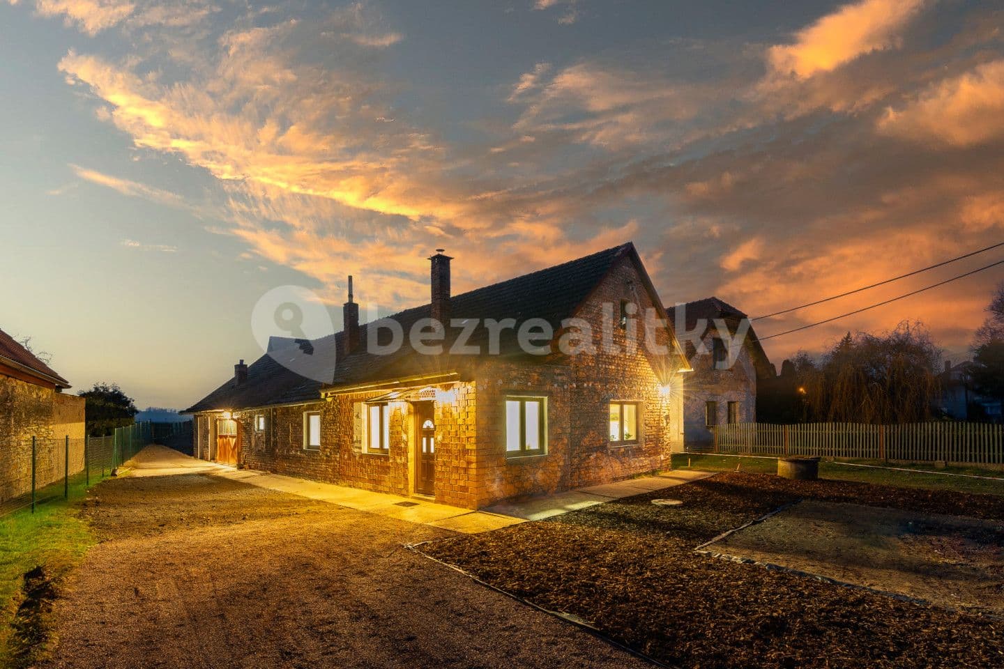 Prodej domu 90 m², pozemek 885 m², Velká Jesenice, Královéhradecký kraj