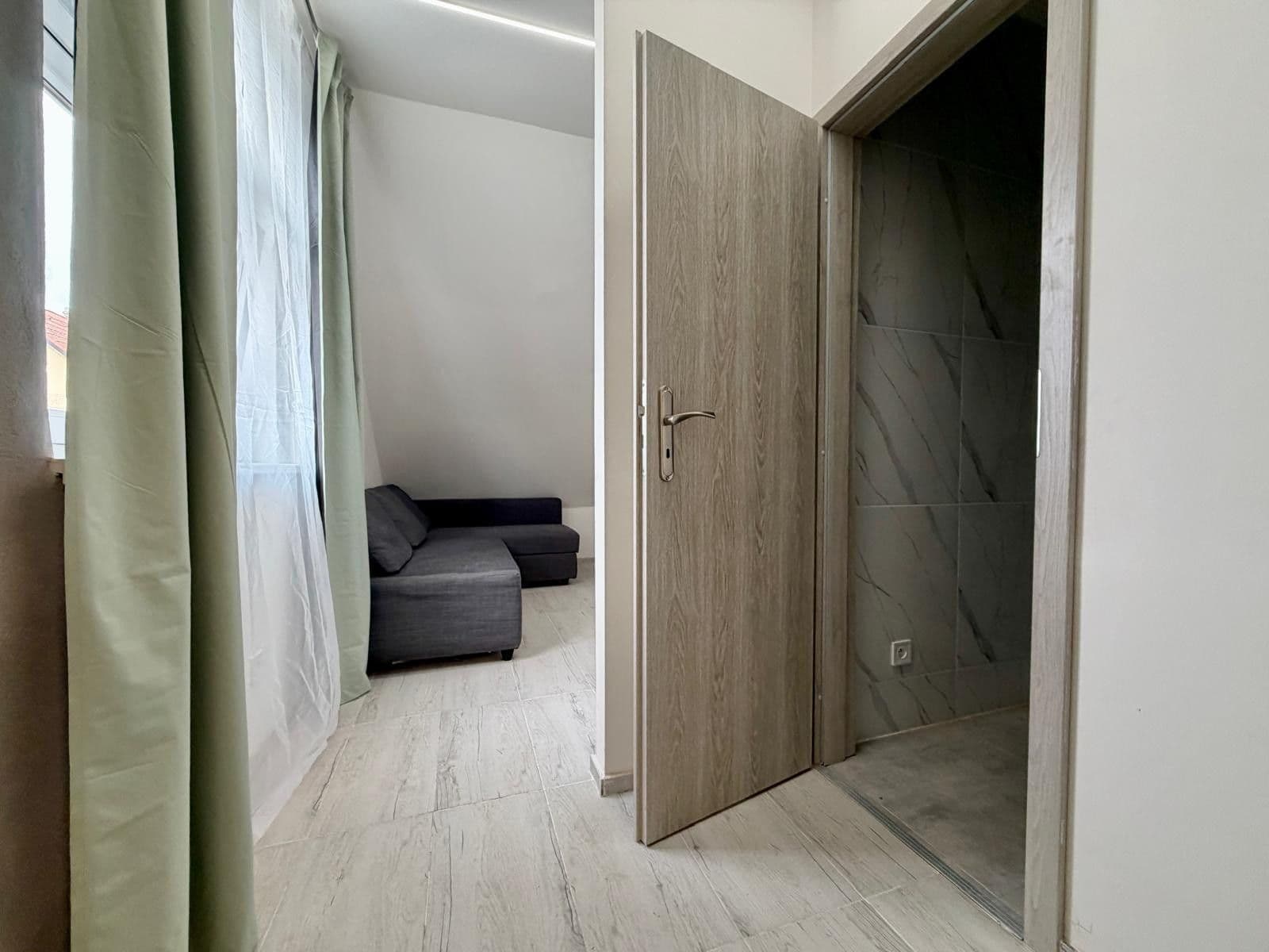 Pronájem bytu 2+kk 35 m², Na Jarově, Praha, Praha Pronájem bytu 2+kk 35 m², Na Jarově, Praha, Praha