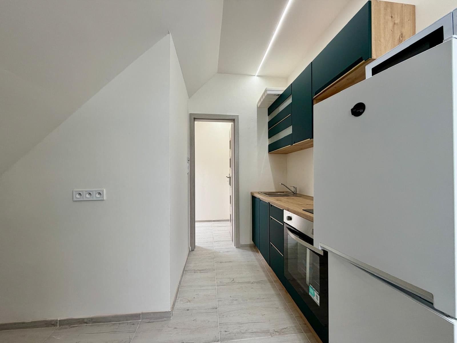 Pronájem bytu 2+kk 35 m², Na Jarově, Praha, Praha Pronájem bytu 2+kk 35 m², Na Jarově, Praha, Praha