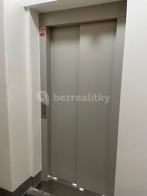 Pronájem bytu 2+kk 56 m², Tusarova, Praha, Praha Pronájem bytu 2+kk 56 m², Tusarova, Praha, Praha