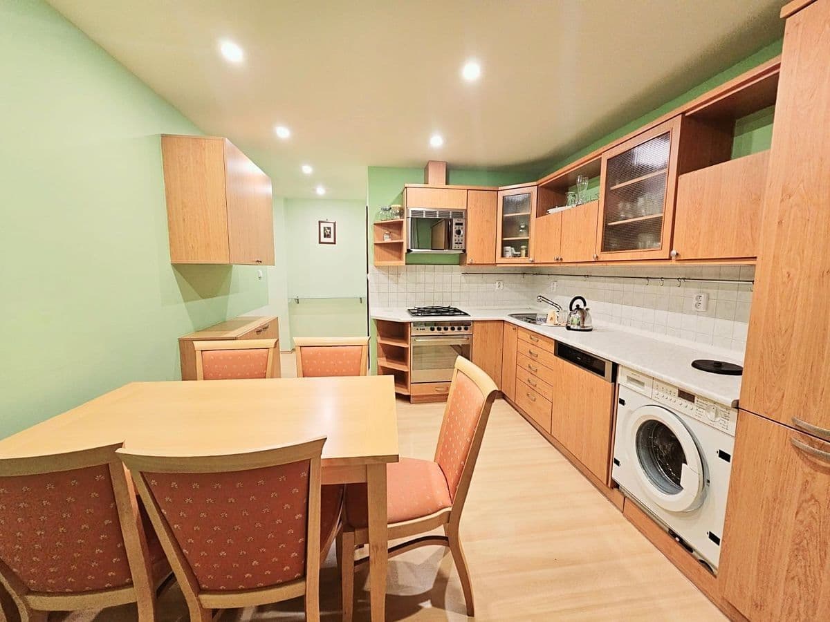 Prodej bytu 2+1 56 m², Dvouletky, Praha, Praha Prodej bytu 2+1 56 m², Dvouletky, Praha, Praha