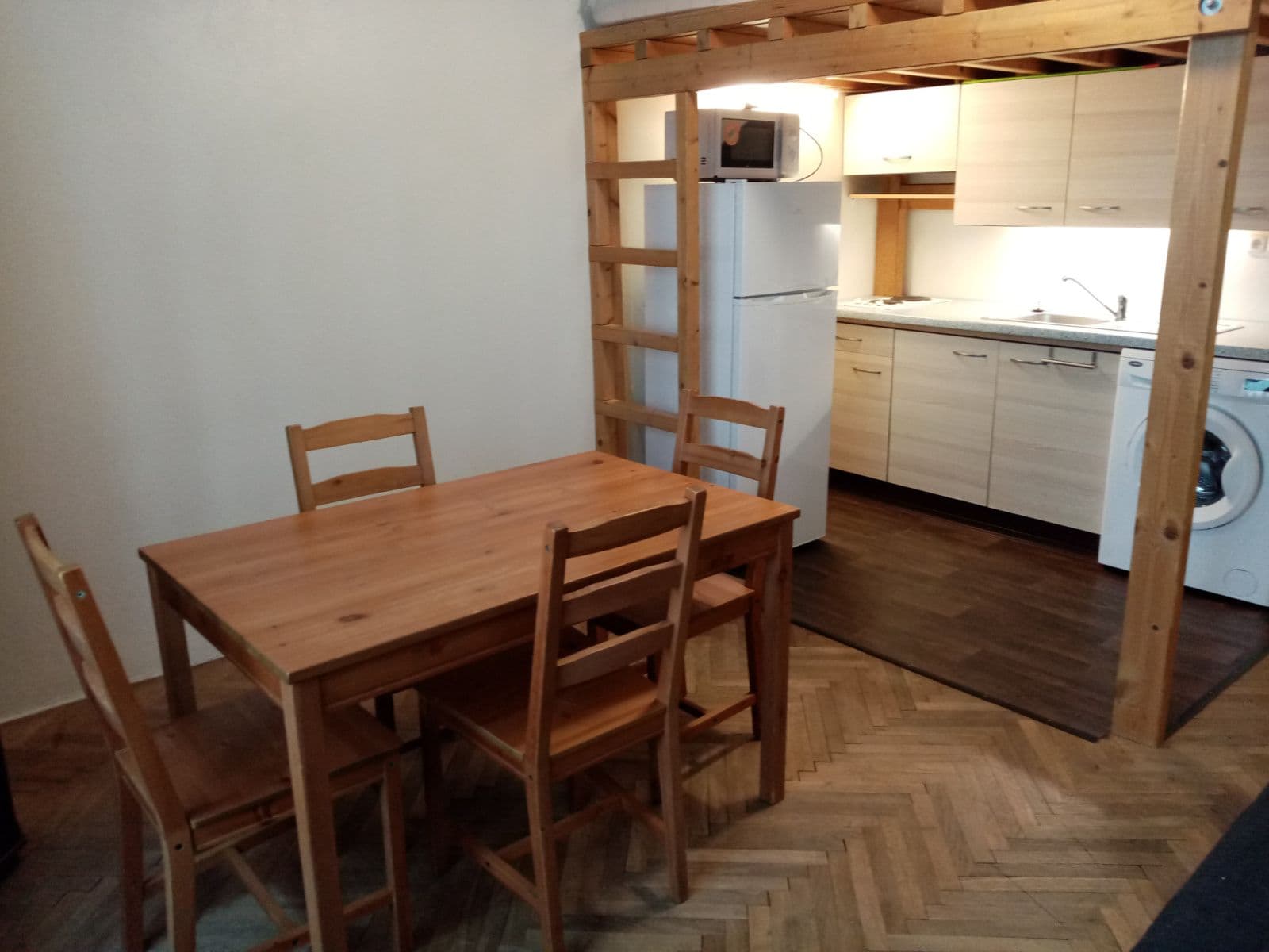 Pronájem bytu Garsoniéra 25 m², U Smaltovny, Praha, Praha Pronájem bytu Garsoniéra 25 m², U Smaltovny, Praha, Praha