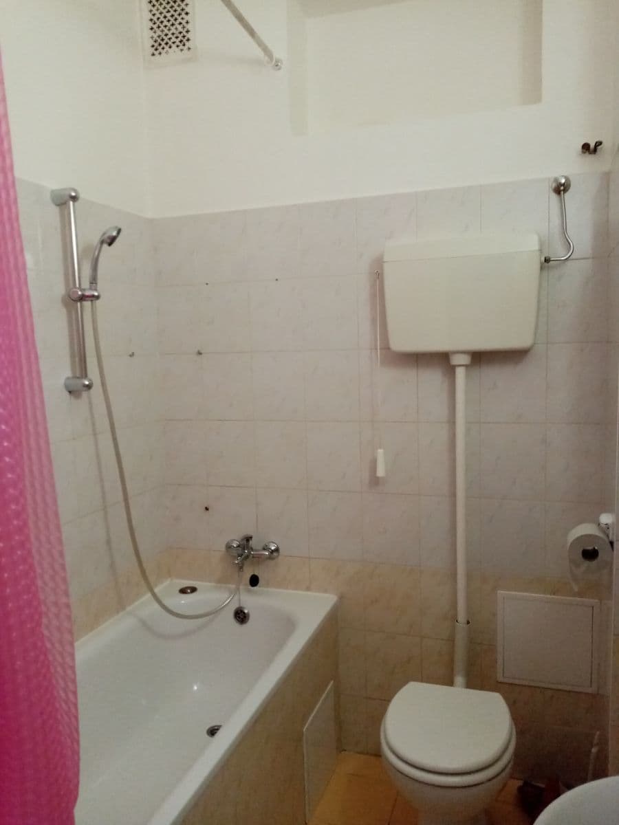 Pronájem bytu Garsoniéra 25 m², U Smaltovny, Praha, Praha Pronájem bytu Garsoniéra 25 m², U Smaltovny, Praha, Praha