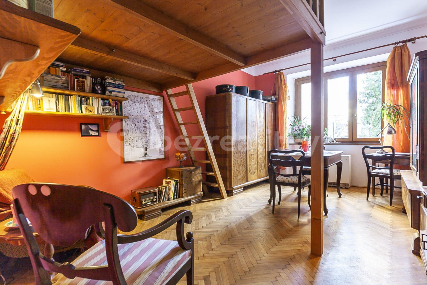 Pronájem bytu 2+1 46 m², Hartigova, Praha, Praha