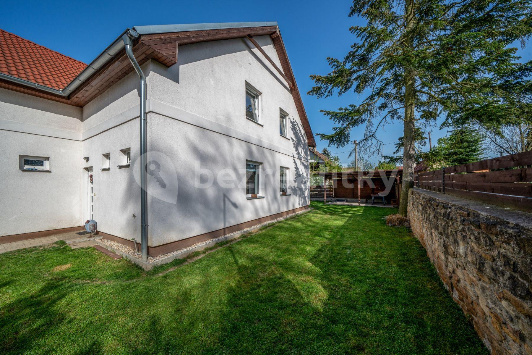 Prodej domu 158 m², pozemek 301 m², Na kovárně, Horoušany, Středočeský kraj