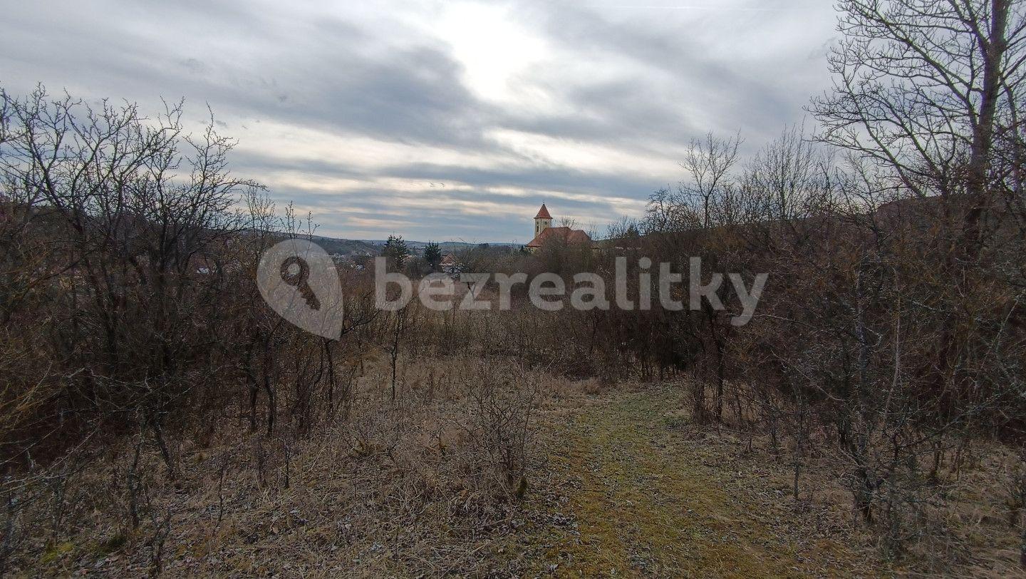 Prodej pozemku 3.326 m², Lovčice, Jihomoravský kraj