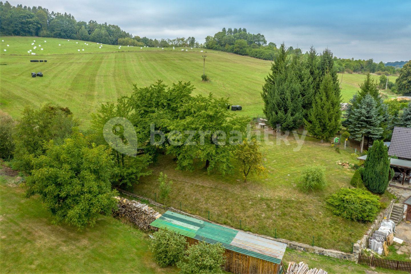 Prodej pozemku 692 m², Valkeřice, Ústecký kraj