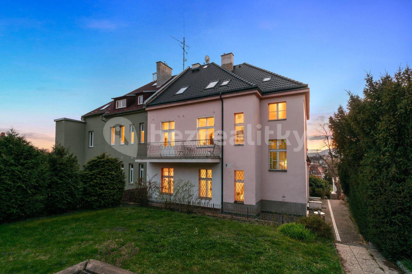 Prodej domu 460 m², pozemek 614 m², Josefa Šafaříka, Teplice, Ústecký kraj