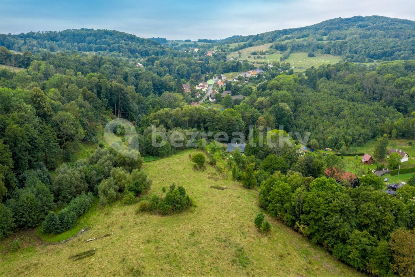 Prodej pozemku 1.610 m², Valkeřice, Ústecký kraj