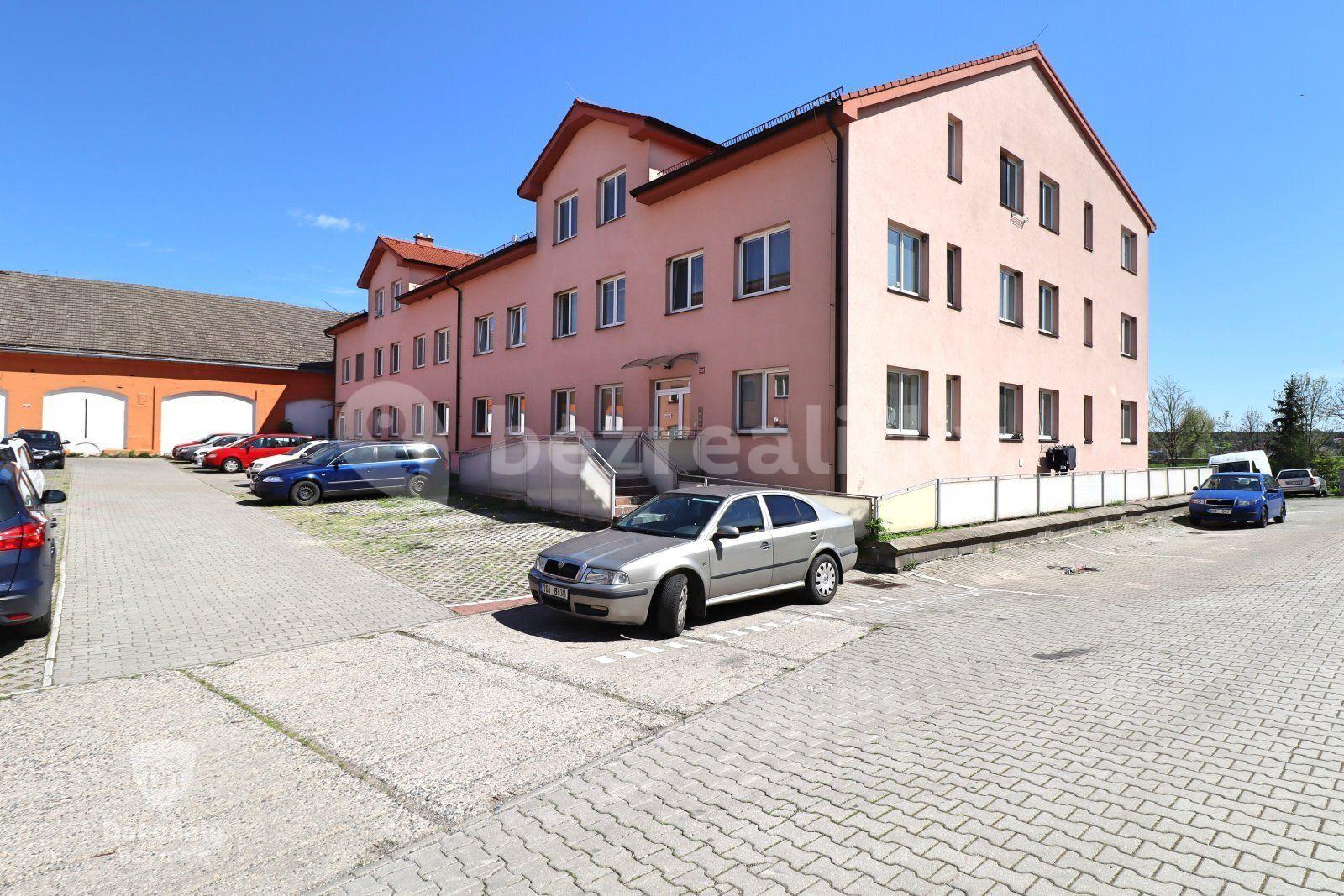 Pronájem bytu 2+kk 55 m², Komenského, Šestajovice, Středočeský kraj