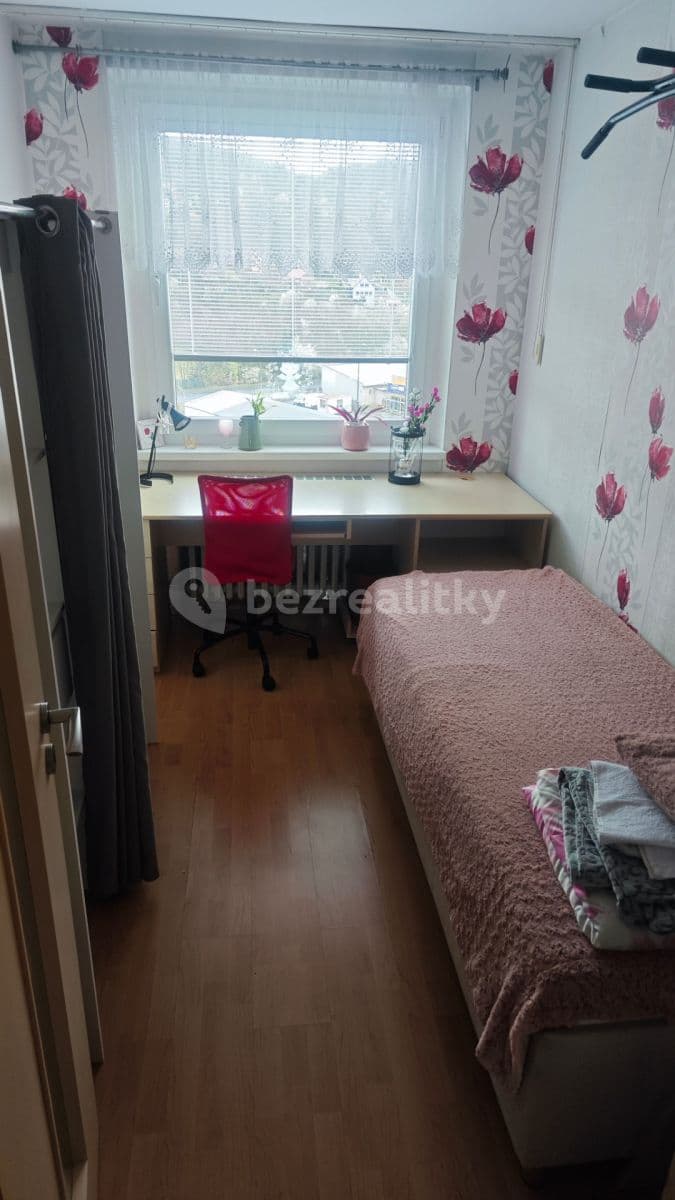 Pronájem bytu 4+1 76 m², Pod hvězdárnou, Teplice, Ústecký kraj Pronájem bytu 4+1 76 m², Pod hvězdárnou, Teplice, Ústecký kraj