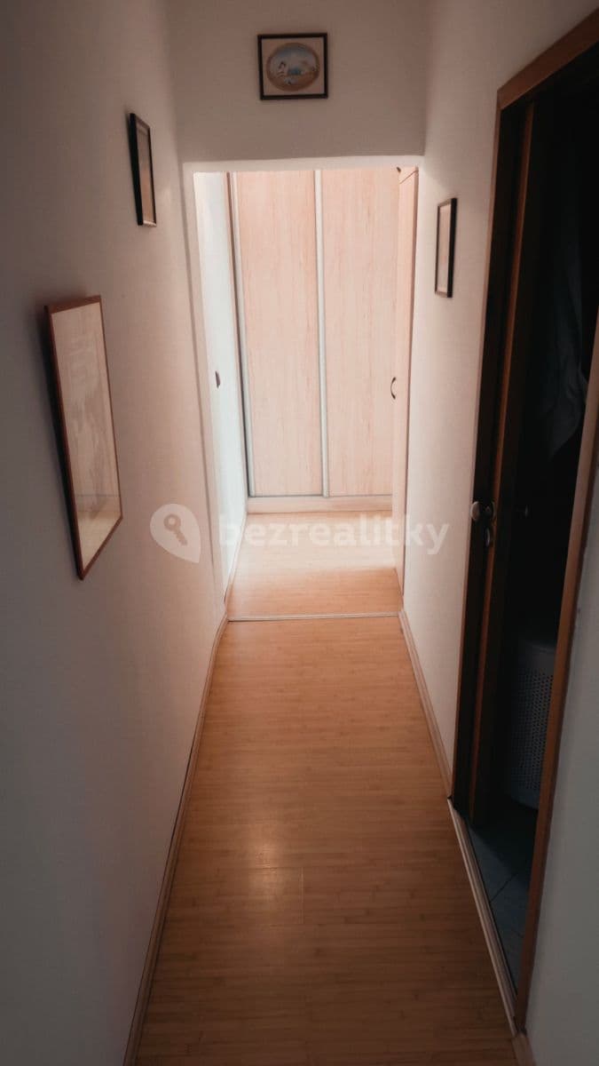 Pronájem bytu 4+1 76 m², Pod hvězdárnou, Teplice, Ústecký kraj Pronájem bytu 4+1 76 m², Pod hvězdárnou, Teplice, Ústecký kraj
