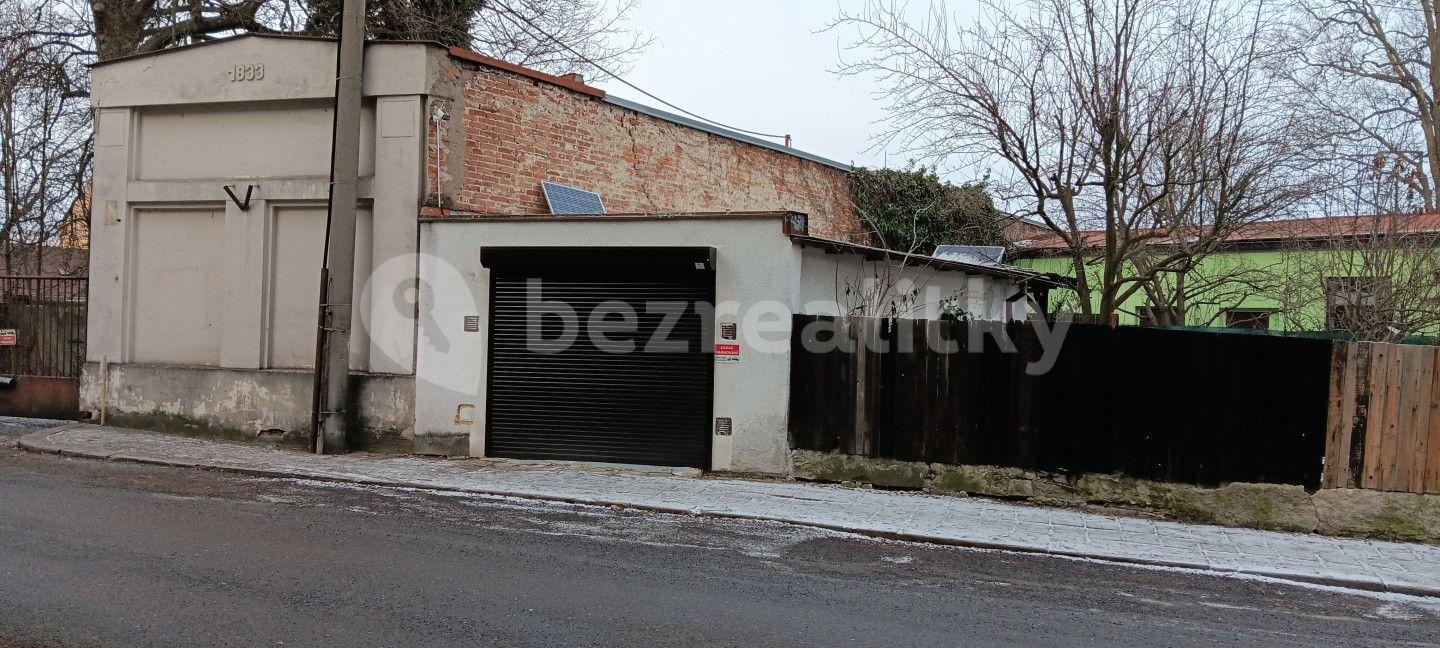 Prodej garáže • 36 m²