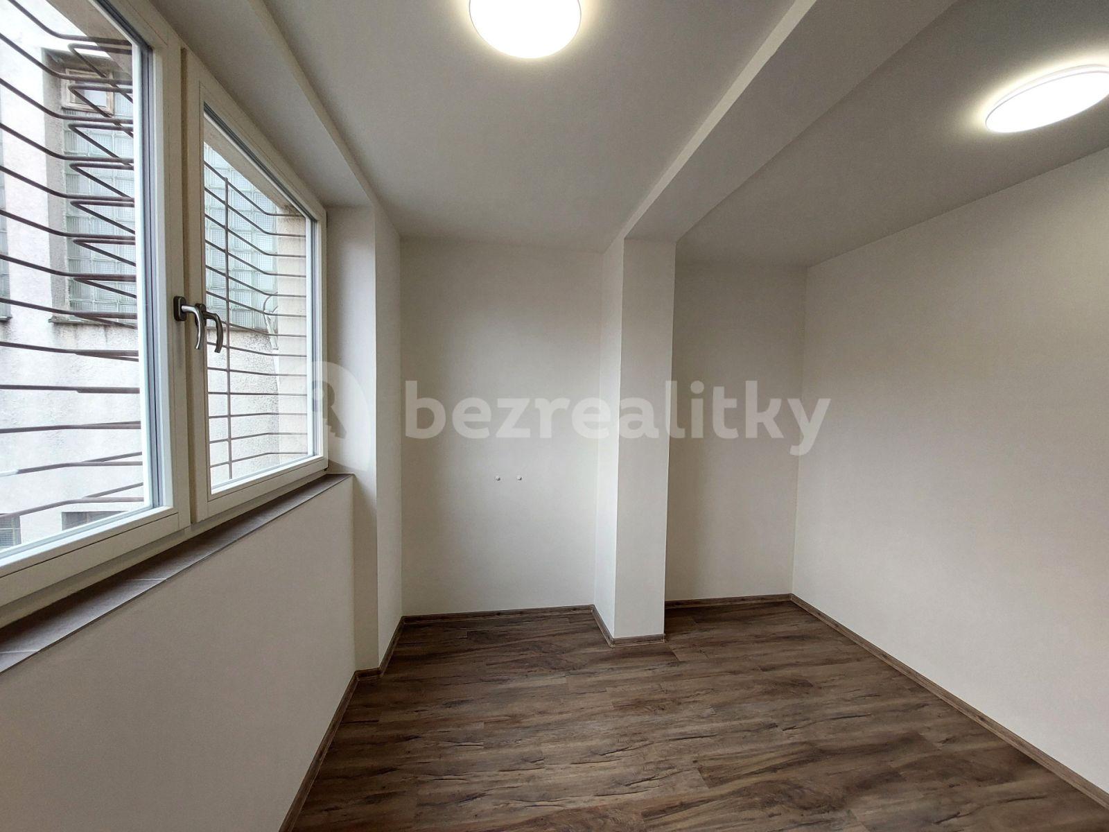 Pronájem bytu 3+kk 93 m², Mostecká, Vsetín, Zlínský kraj
