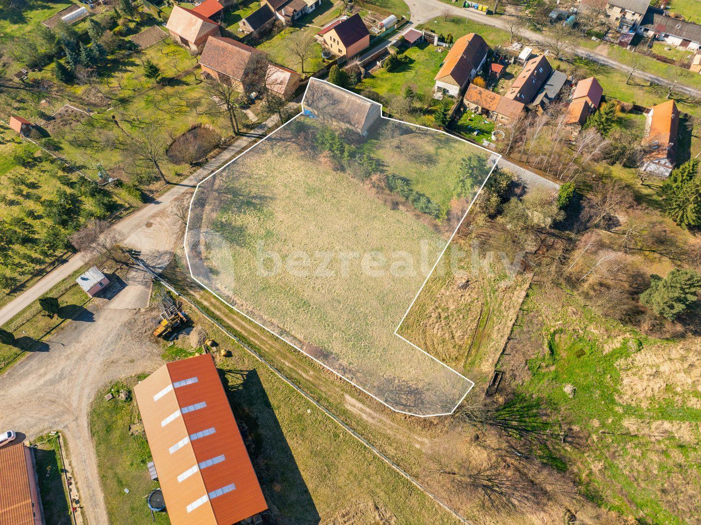 Prodej pozemku 3.702 m², Zavidov, Středočeský kraj