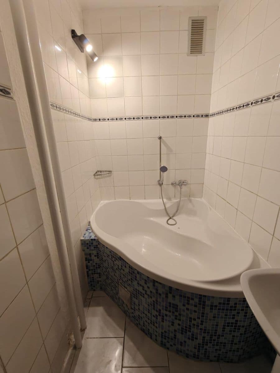 Pronájem bytu 2+1 54 m², 1. máje, Most, Ústecký kraj Pronájem bytu 2+1 54 m², 1. máje, Most, Ústecký kraj