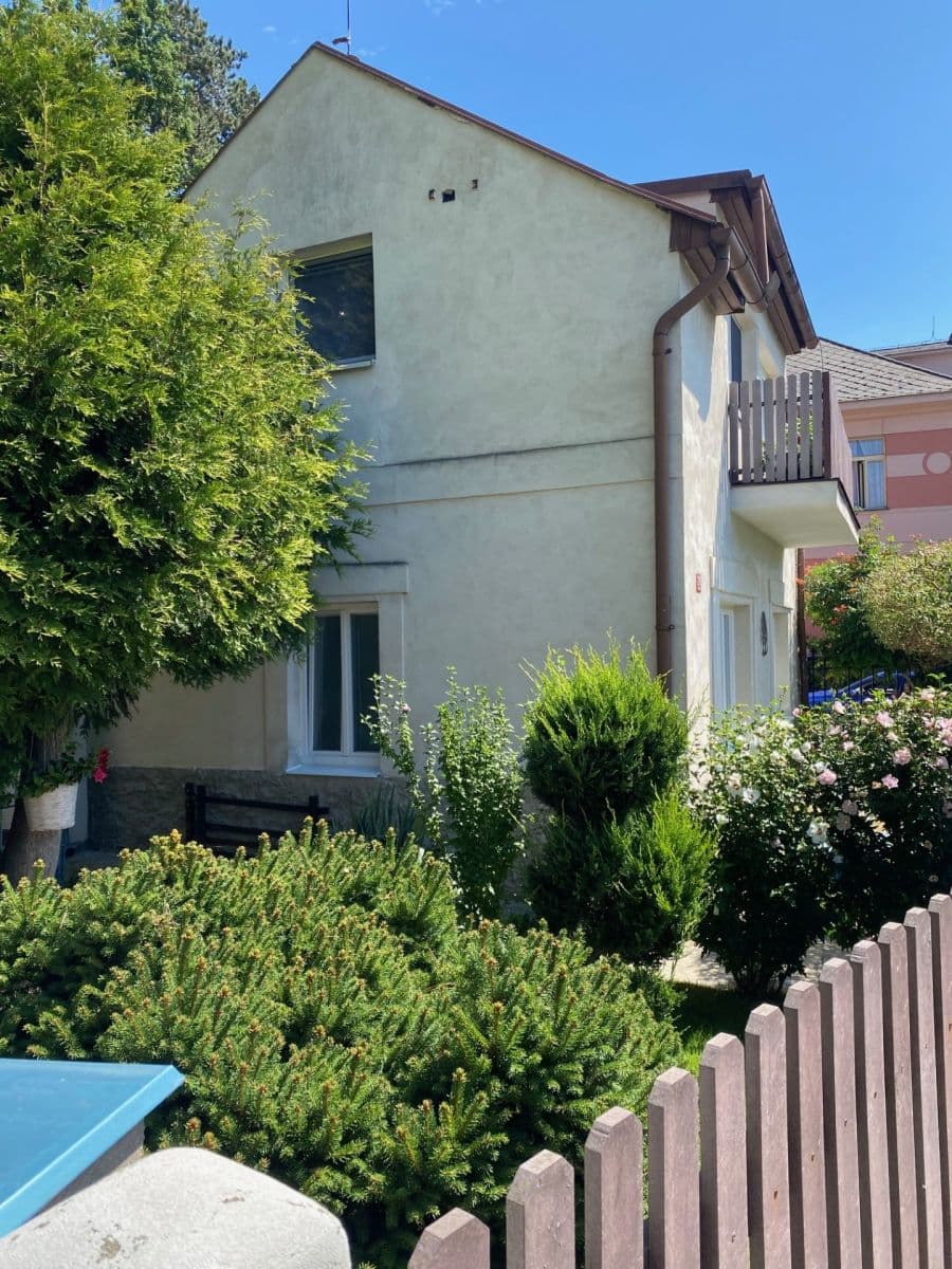 Pronájem bytu 2+1 63 m², U Potoka, Všenory, Středočeský kraj Pronájem bytu 2+1 63 m², U Potoka, Všenory, Středočeský kraj