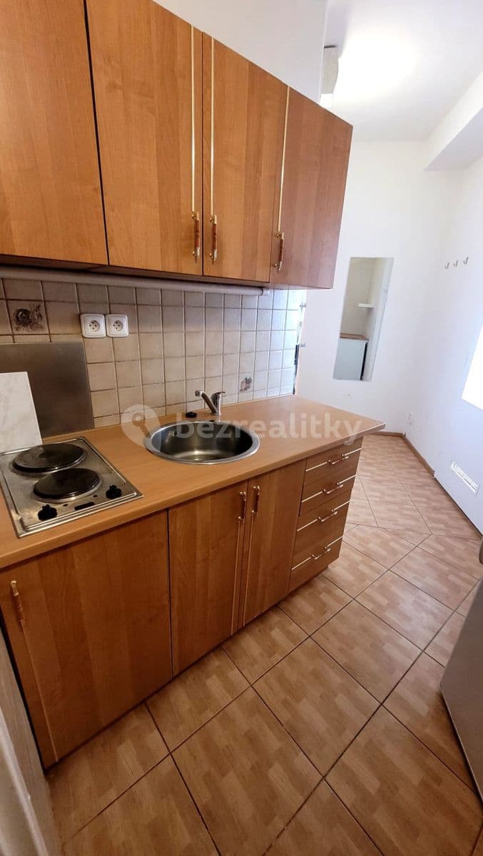 Pronájem bytu 1+kk 21 m², Sportovní, Praha, Praha Pronájem bytu 1+kk 21 m², Sportovní, Praha, Praha