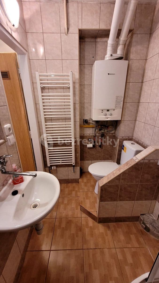 Pronájem bytu 1+kk 21 m², Sportovní, Praha, Praha Pronájem bytu 1+kk 21 m², Sportovní, Praha, Praha