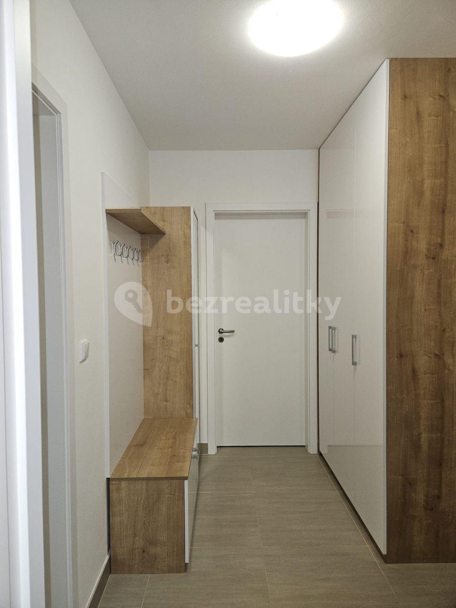 Pronájem bytu 2+kk 45 m², Bratranců Veverkových, Pardubice, Pardubický kraj