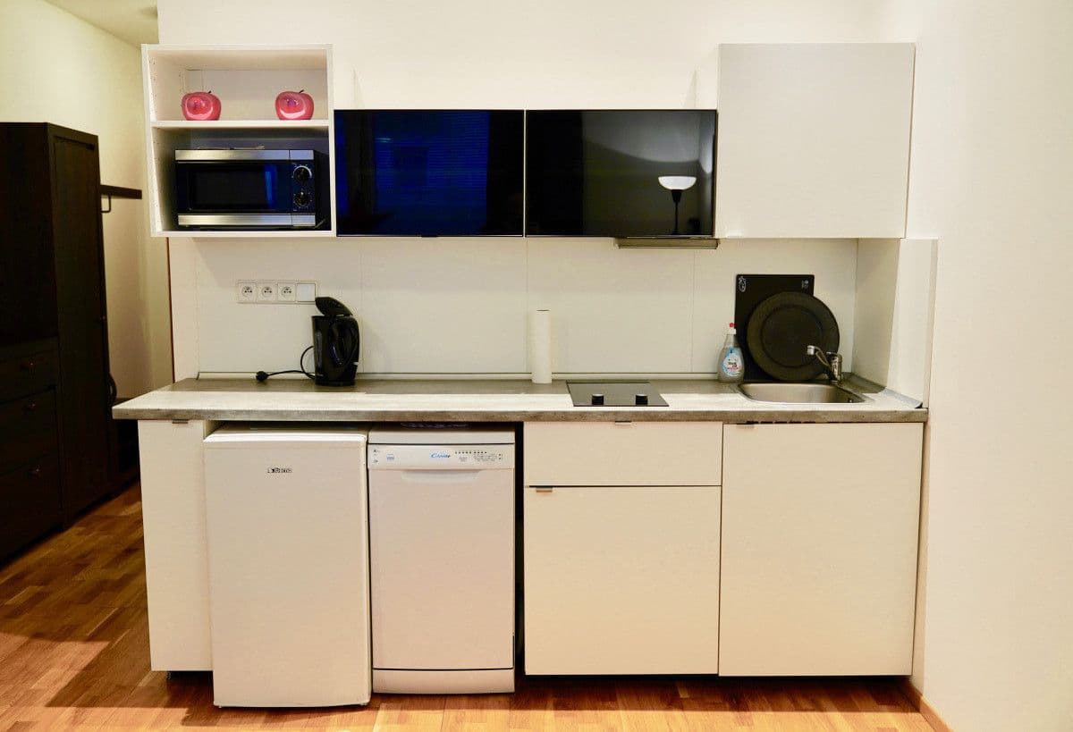 Pronájem bytu 29 m², Korunní, Praha, Praha Pronájem bytu 29 m², Korunní, Praha, Praha