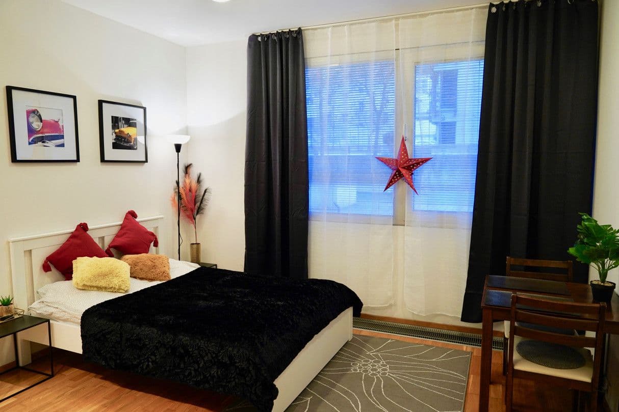 Pronájem bytu 29 m², Korunní, Praha, Praha Pronájem bytu 29 m², Korunní, Praha, Praha