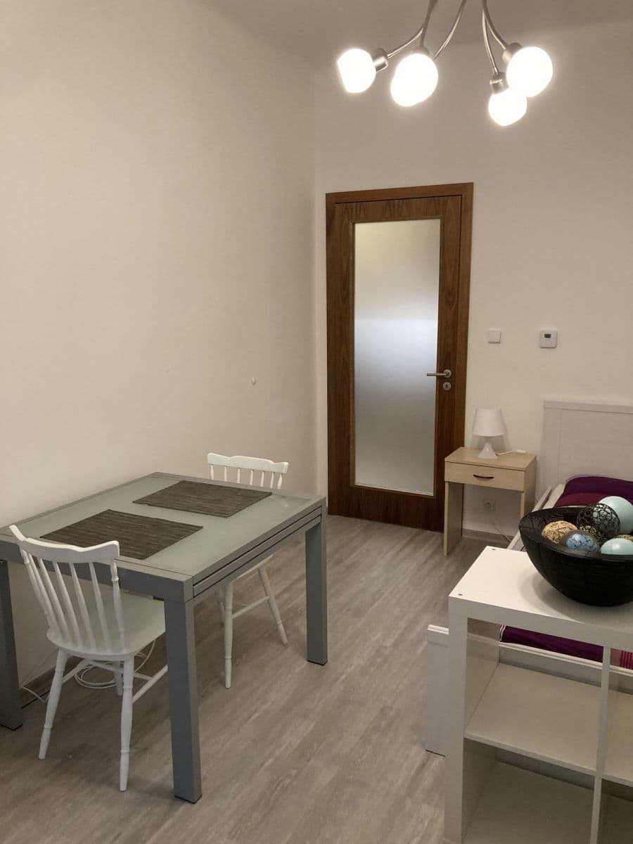 Pronájem bytu 42 m², Slovinská, Praha, Praha Pronájem bytu 42 m², Slovinská, Praha, Praha