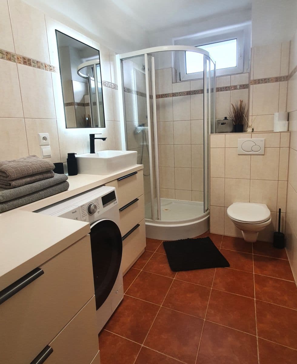 Pronájem bytu 41 m², Krchlebská, Praha, Praha Pronájem bytu 41 m², Krchlebská, Praha, Praha