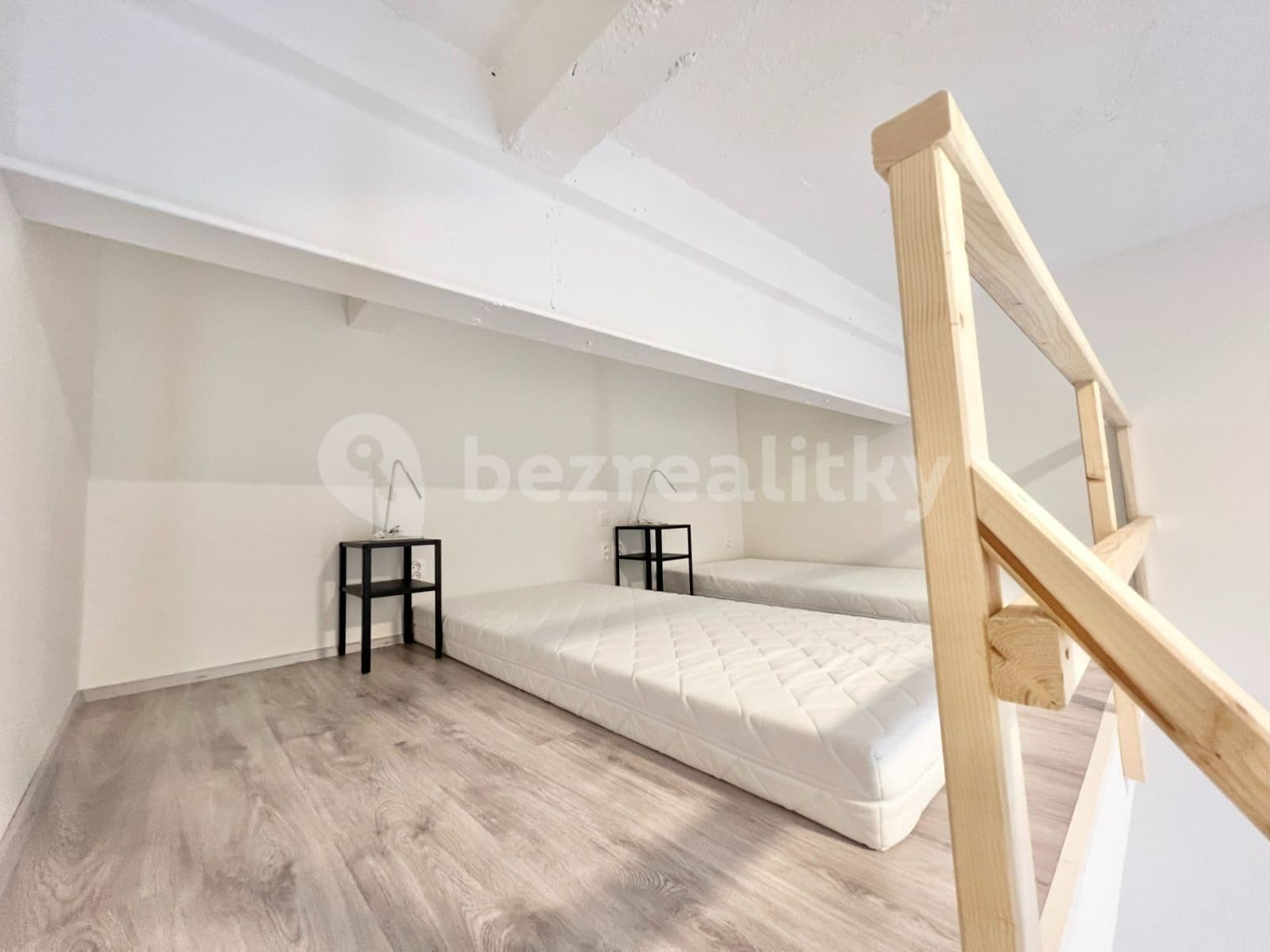 Pronájem bytu 1+1 30 m², Hybešova, Brno, Jihomoravský kraj Pronájem bytu 1+1 30 m², Hybešova, Brno, Jihomoravský kraj