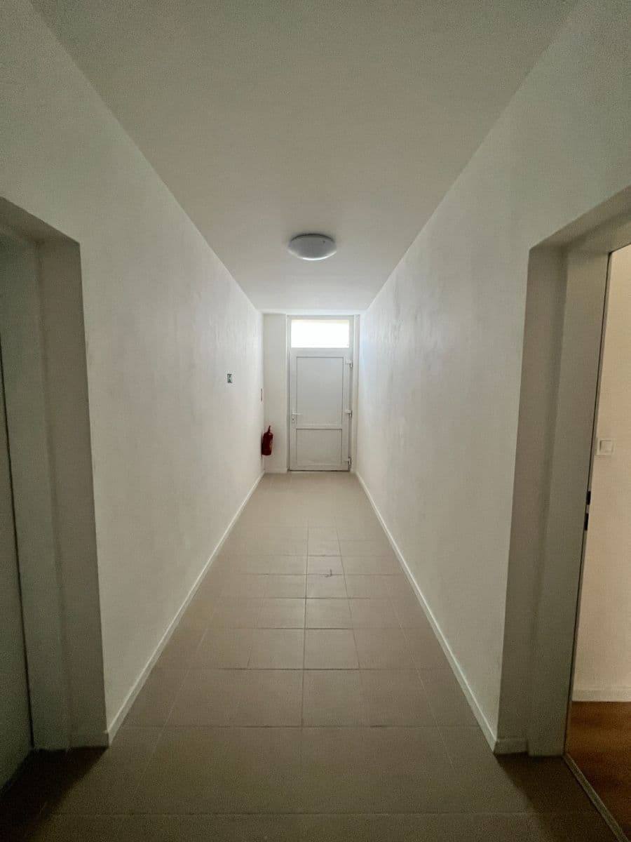 Pronájem bytu 2+kk 55 m², Moskevská, Kladno, Středočeský kraj Pronájem bytu 2+kk 55 m², Moskevská, Kladno, Středočeský kraj