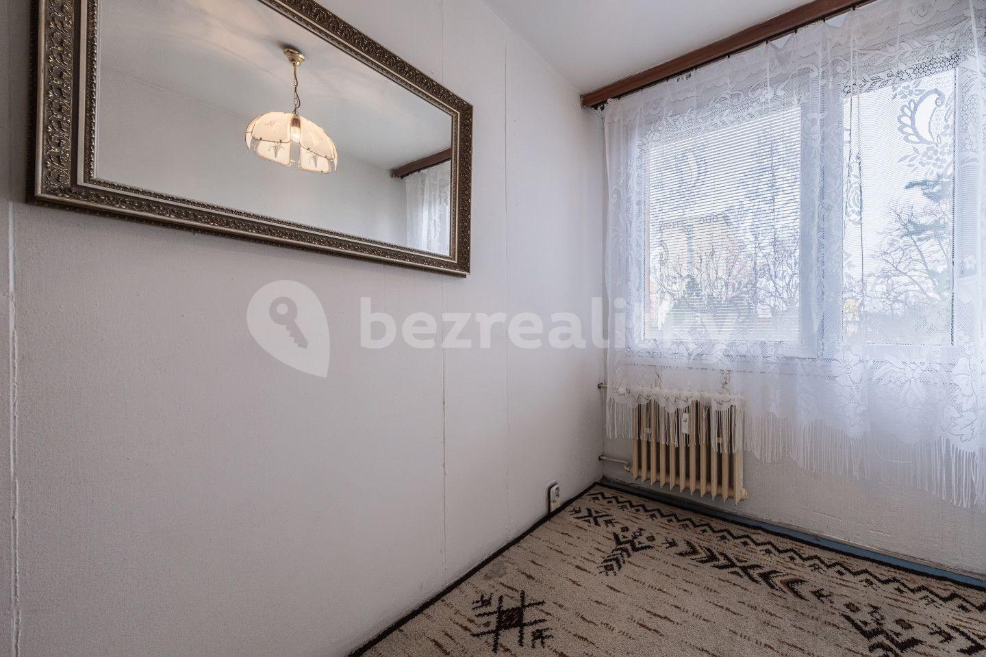 Prodej bytu 4+1 65 m², Teplická, Praha, Praha