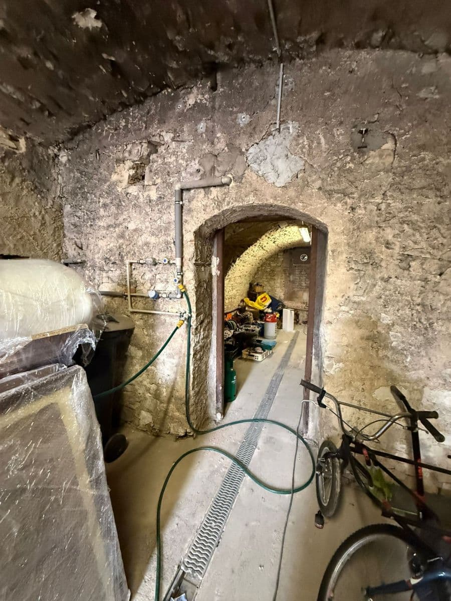 Prodej nebytového prostoru 51 m², Družstevní, Chýně, Středočeský kraj Prodej nebytového prostoru 51 m², Družstevní, Chýně, Středočeský kraj