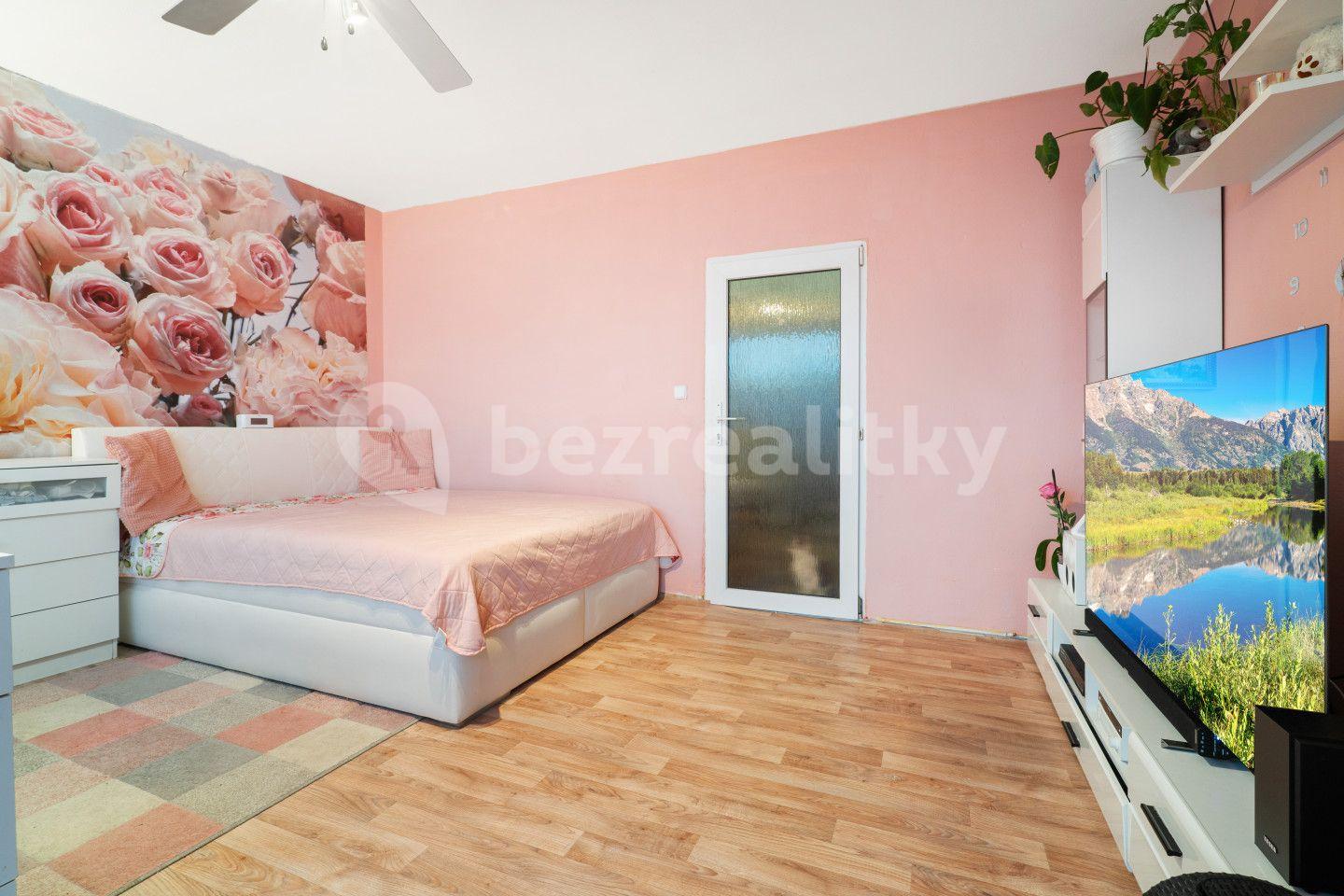Prodej bytu 2+1 56 m², Žežická, Ústí nad Labem, Ústecký kraj