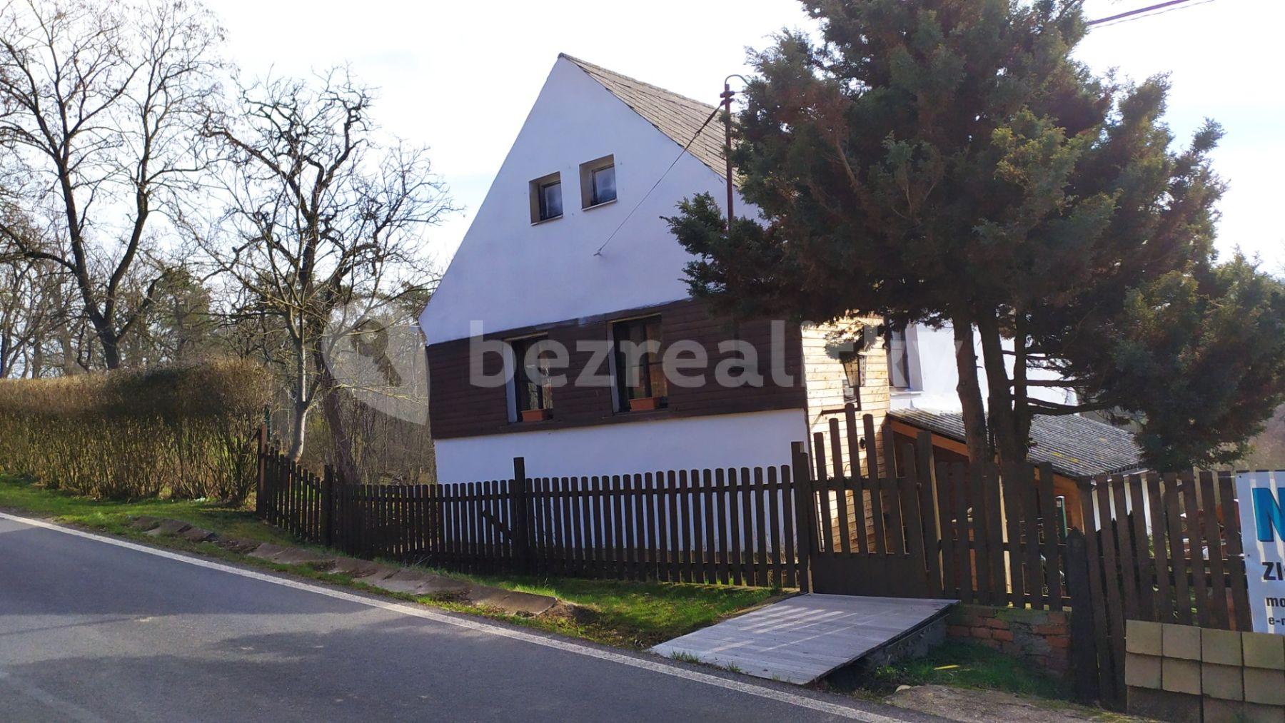 Prodej domu 110 m², pozemek 1.016 m², Vroutek, Ústecký kraj