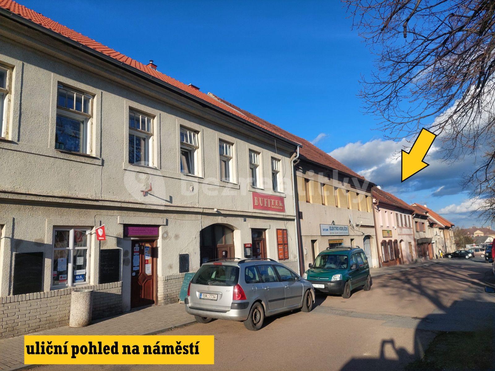 Pronájem bytu 2+1 57 m², nám. T. G. Masaryka, Smečno, Středočeský kraj
