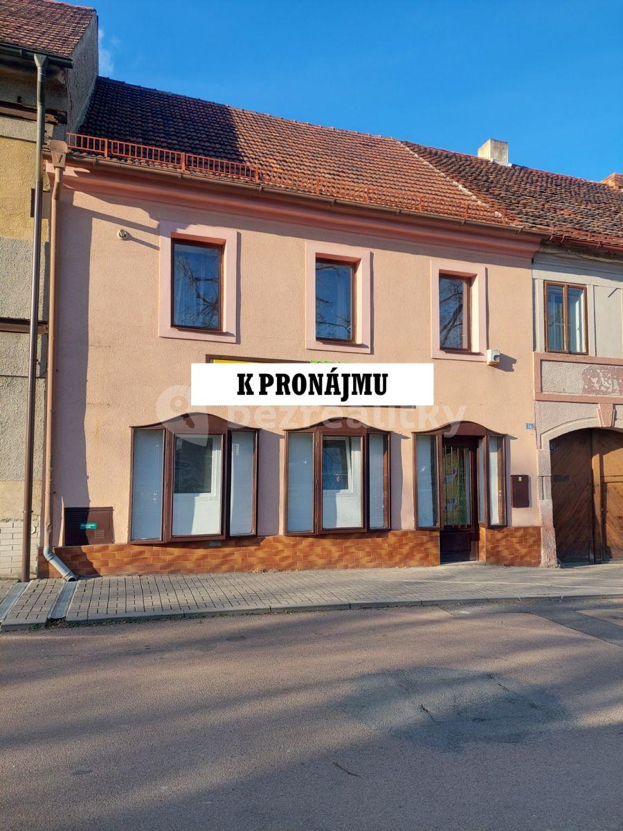 Pronájem bytu 2+1 57 m², nám. T. G. Masaryka, Smečno, Středočeský kraj