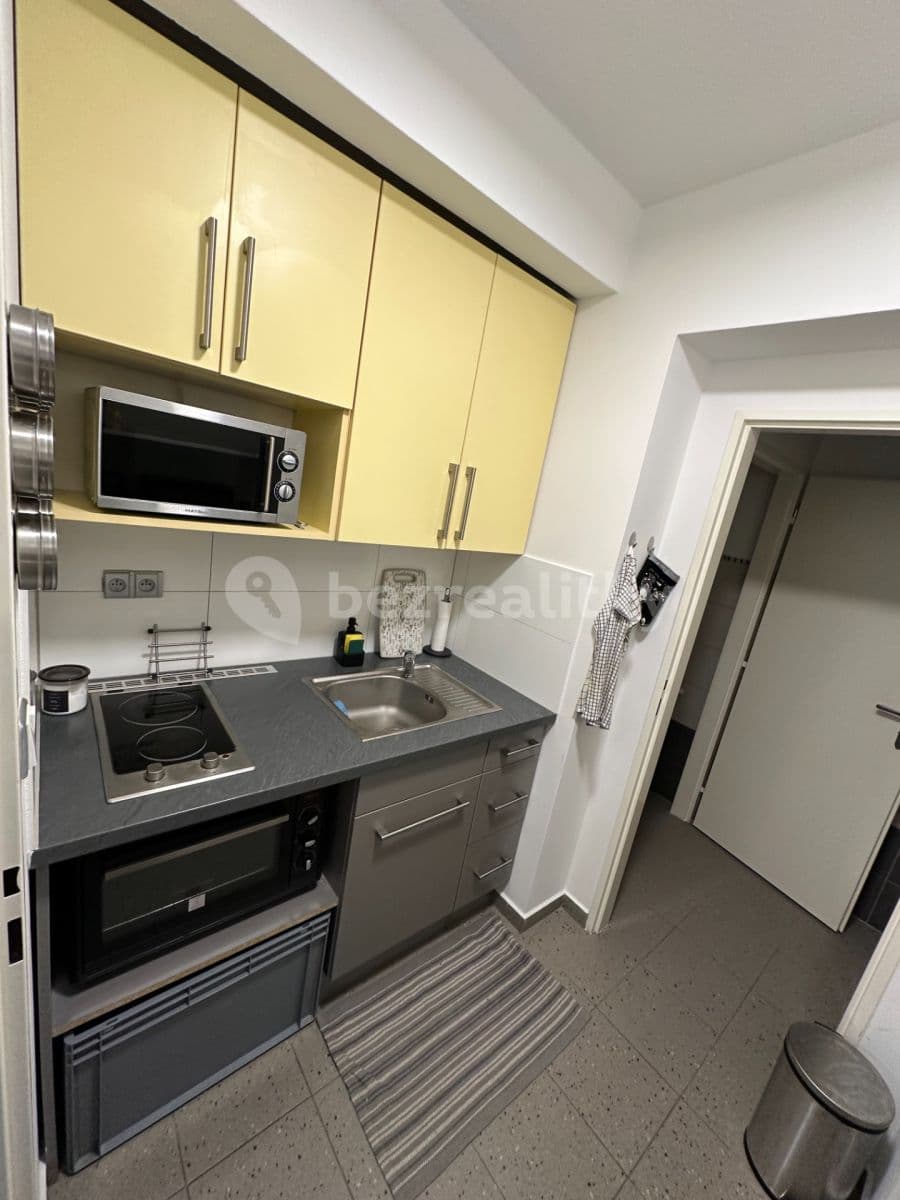Pronájem bytu 1+1 40 m², Mirovická, Praha, Praha Pronájem bytu 1+1 40 m², Mirovická, Praha, Praha
