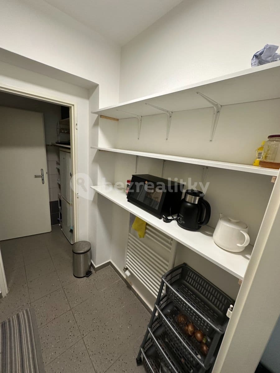 Pronájem bytu 1+1 40 m², Mirovická, Praha, Praha Pronájem bytu 1+1 40 m², Mirovická, Praha, Praha