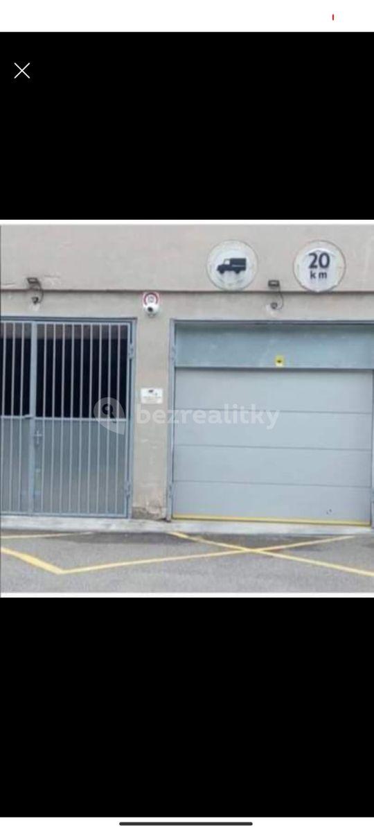 Prodej garáže • 12 m² bez realitky