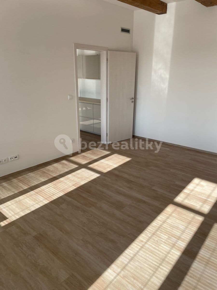 Pronájem bytu 2+kk 63 m², Opuštěná, Brno, Jihomoravský kraj Pronájem bytu 2+kk 63 m², Opuštěná, Brno, Jihomoravský kraj