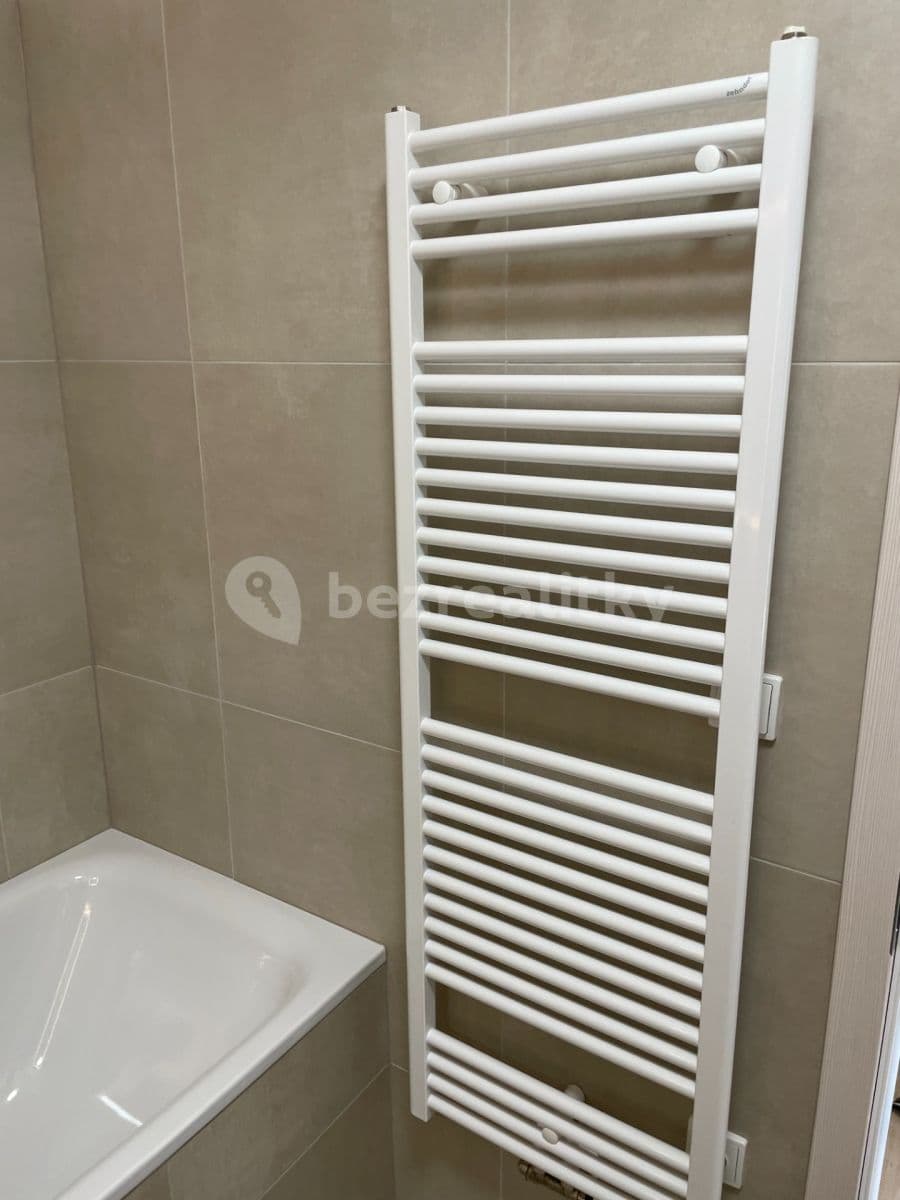 Pronájem bytu 2+kk 63 m², Opuštěná, Brno, Jihomoravský kraj Pronájem bytu 2+kk 63 m², Opuštěná, Brno, Jihomoravský kraj