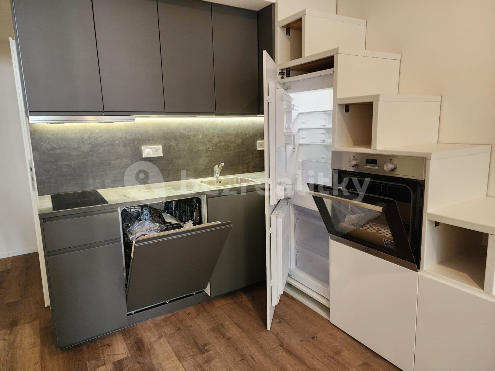 Pronájem bytu 1+kk 22 m², Veverkova, Praha, Praha Pronájem bytu 1+kk 22 m², Veverkova, Praha, Praha