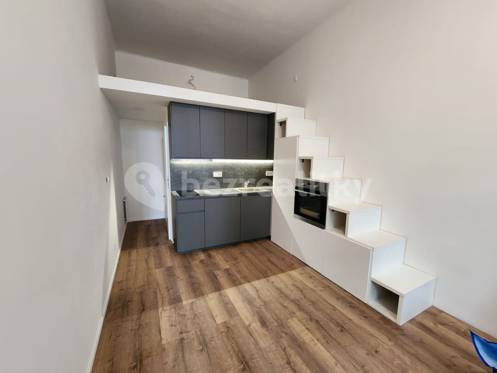 Pronájem bytu 1+kk 22 m², Veverkova, Praha, Praha Pronájem bytu 1+kk 22 m², Veverkova, Praha, Praha