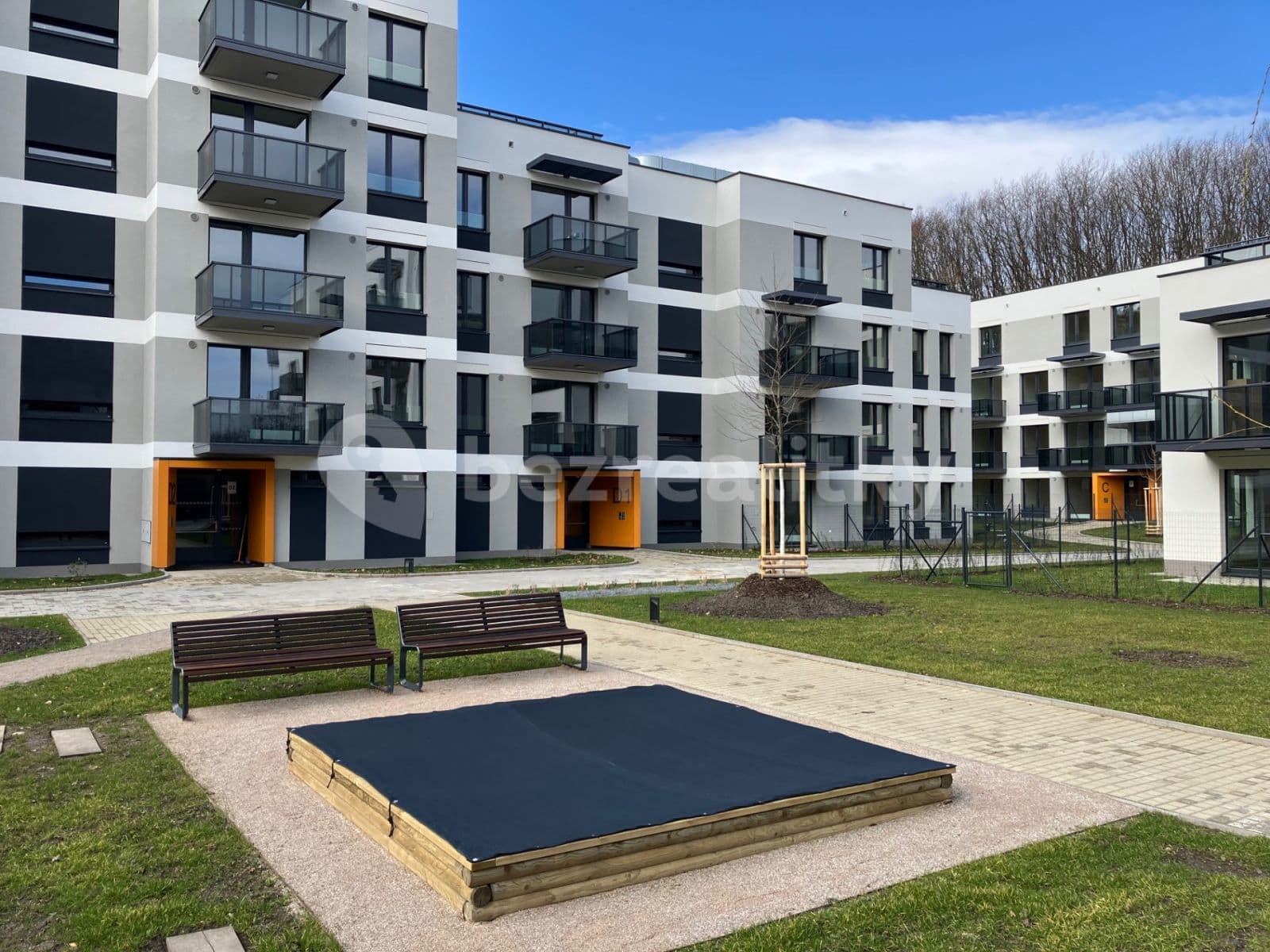 Pronájem bytu 2+kk 53 m², K Jezeru, Praha, Praha Pronájem bytu 2+kk 53 m², K Jezeru, Praha, Praha