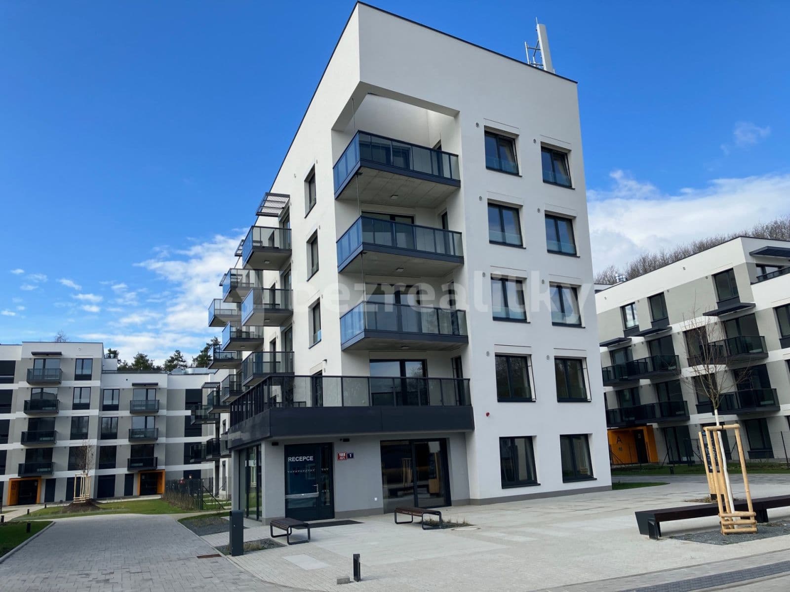 Pronájem bytu 2+kk 53 m², K Jezeru, Praha, Praha Pronájem bytu 2+kk 53 m², K Jezeru, Praha, Praha