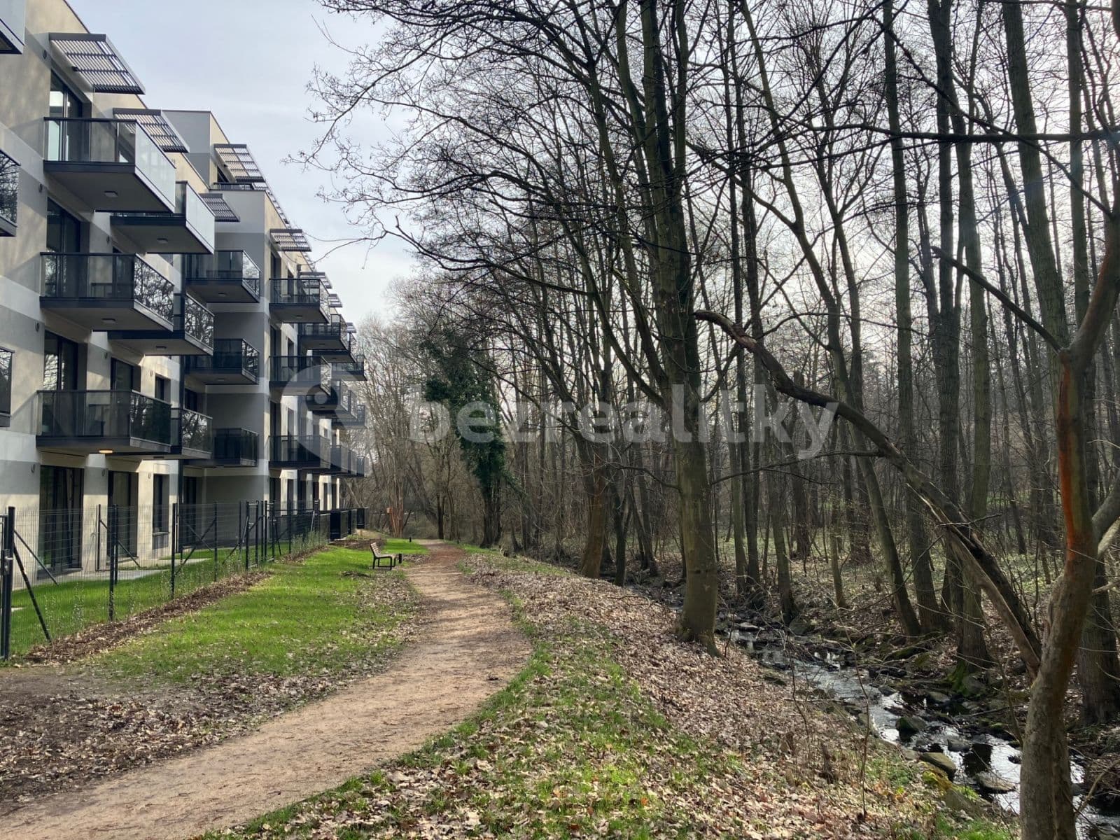 Pronájem bytu 2+kk 53 m², K Jezeru, Praha, Praha Pronájem bytu 2+kk 53 m², K Jezeru, Praha, Praha