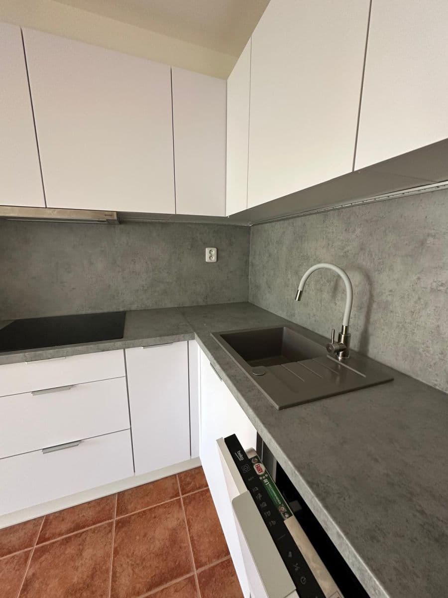 Pronájem bytu 79 m², Grafická, Praha, Praha Pronájem bytu 79 m², Grafická, Praha, Praha