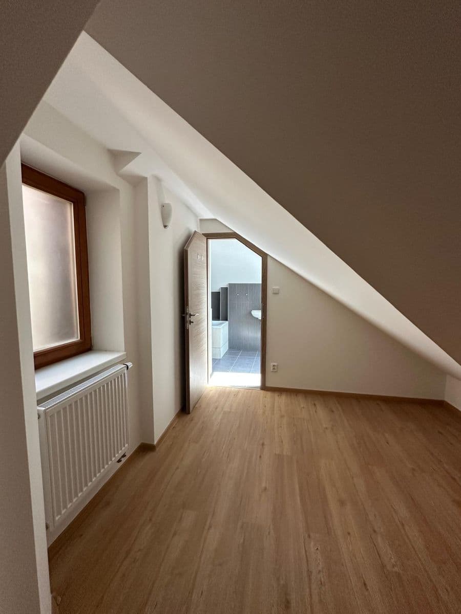Pronájem bytu 79 m², Grafická, Praha, Praha Pronájem bytu 79 m², Grafická, Praha, Praha