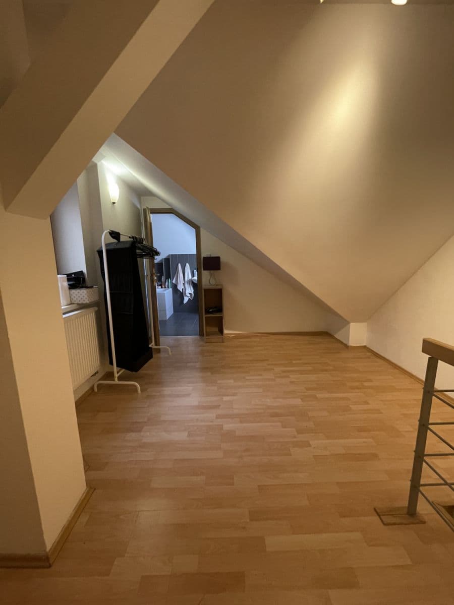 Pronájem bytu 79 m², Grafická, Praha, Praha Pronájem bytu 79 m², Grafická, Praha, Praha